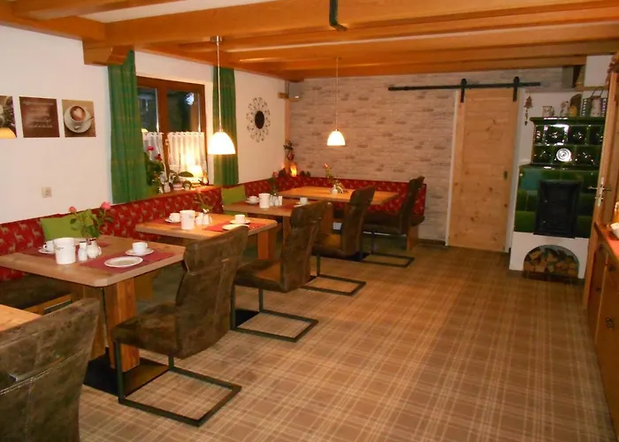 Gaestehaus Weisses Roessl